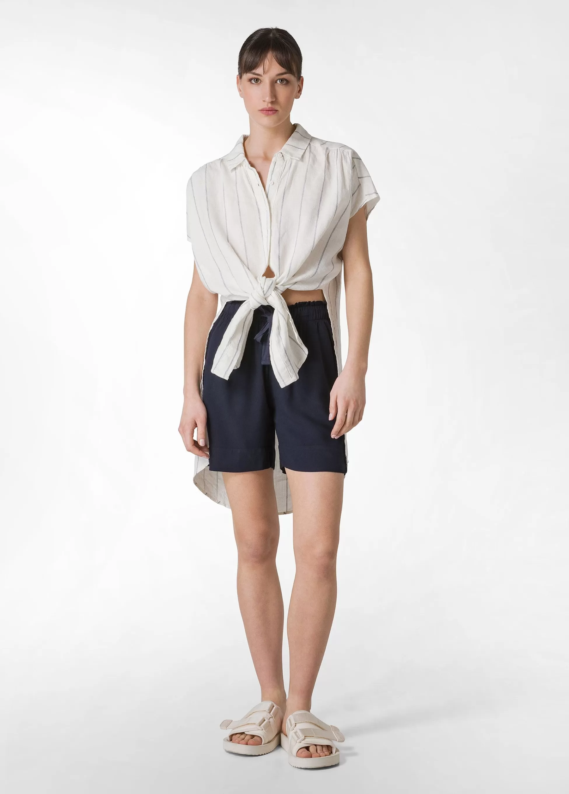 Donna DEHA Bermuda*Shorts In Viscosa Crepe Blu