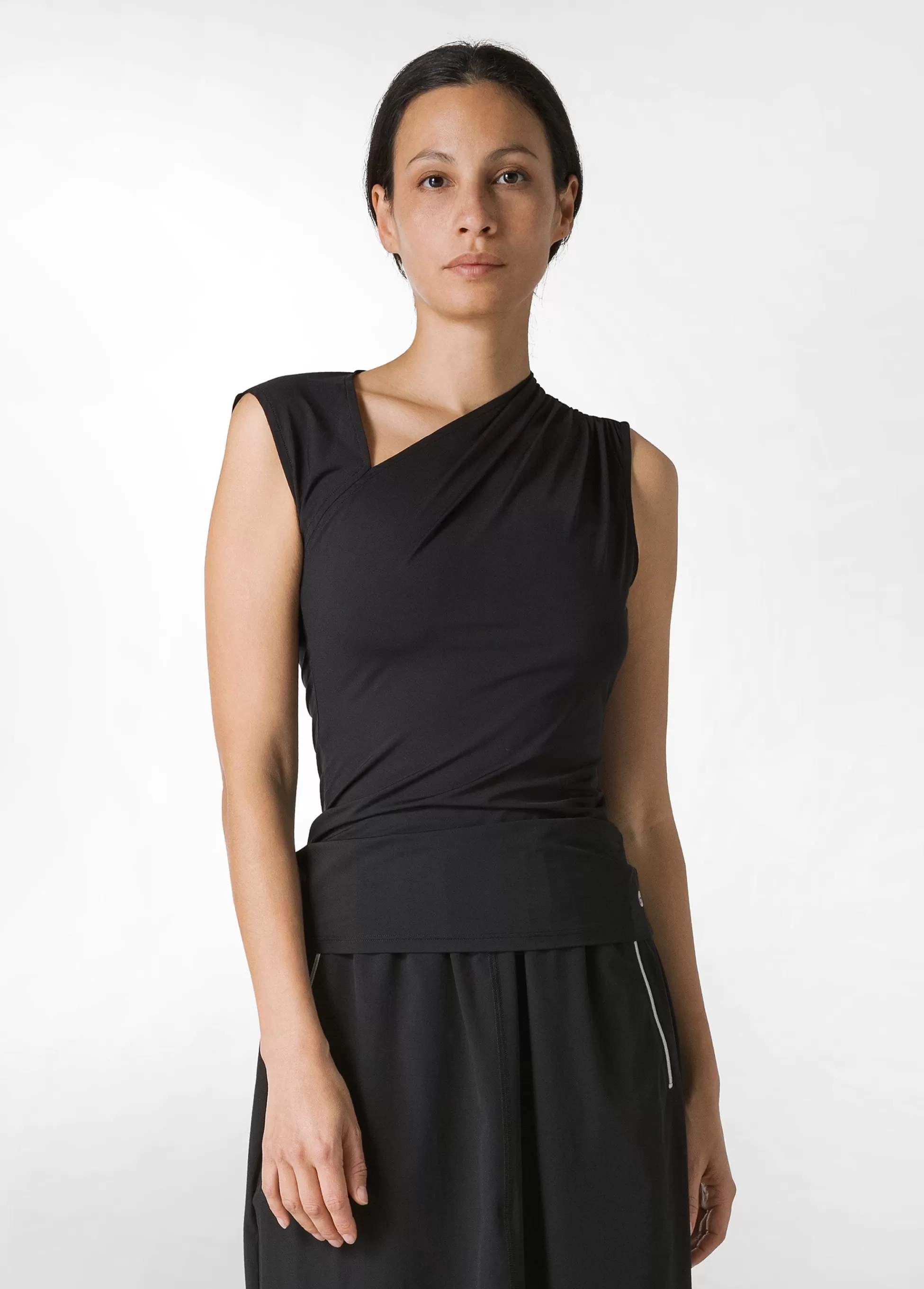 Donna DEHA Top & T-Shirts*Top Scollo Asimmetrico In Microfibra Nero